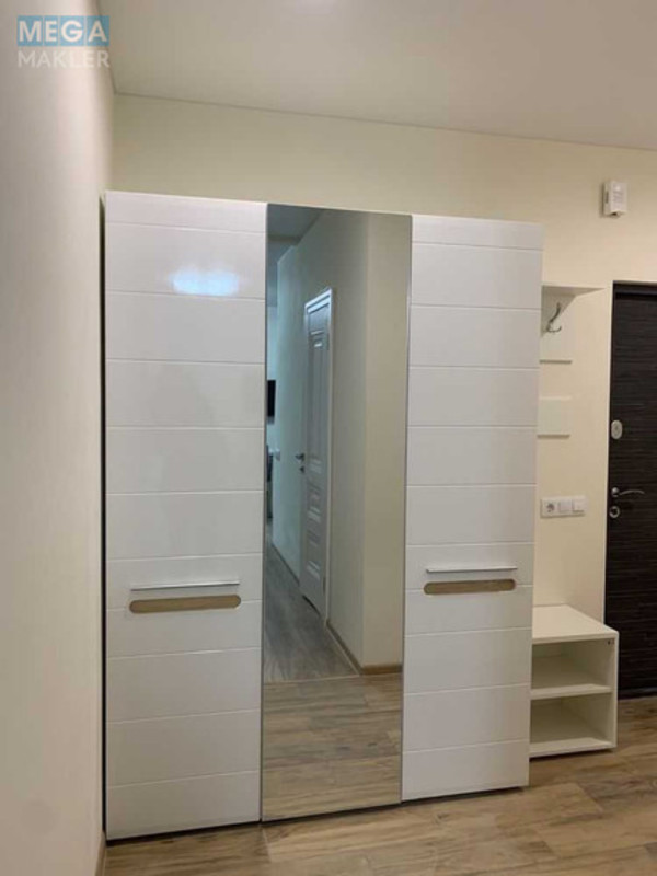 Оренда 1 кімнатної квартири, <a class="location-link" href="/kiev/" title="Недвижимость Київ">Київ</a>, <a class="location-link" href="/kiev/dneprovskij/" title="Недвижимость Дніпровський район">Дніпровський р-н</a>, Краківська вул., 27 (изображение 2)