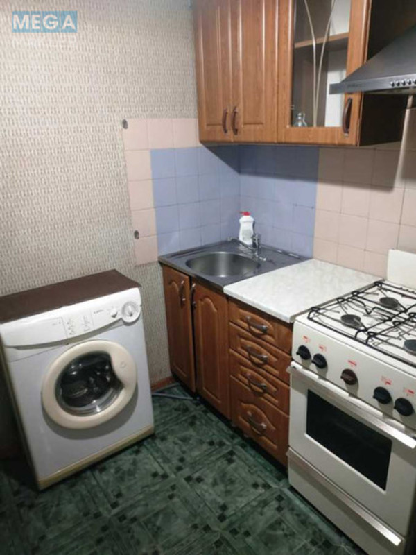 Оренда 2 кімнатної квартири, <a class="location-link" href="/kiev/" title="Недвижимость Київ">Київ</a>, <a class="location-link" href="/kiev/obolonskij/" title="Недвижимость Оболонський район">Оболонський р-н</a>, Автозаводська вул., 17 (изображение 3)