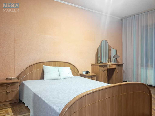 Продаж 3 кімнатної квартири (77,5/46,1/8,5), 12 пов. 16 пов. будинку, <a class="location-link" href="/kiev/" title="Недвижимость Київ">Київ</a>, <a class="location-link" href="/kiev/darnickij/" title="Недвижимость Дарницький район">Дарницький р-н</a>, Ревуцького вул., 7 (изображение 5)