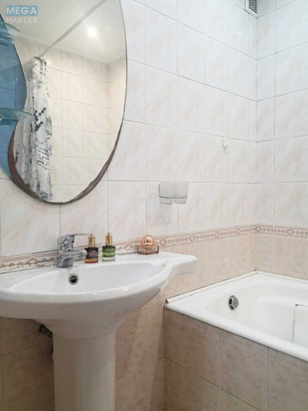 Продаж 3 кімнатної квартири (77,5/46,1/8,5), 12 пов. 16 пов. будинку, <a class="location-link" href="/kiev/" title="Недвижимость Київ">Київ</a>, <a class="location-link" href="/kiev/darnickij/" title="Недвижимость Дарницький район">Дарницький р-н</a>, Ревуцького вул., 7 (изображение 19)