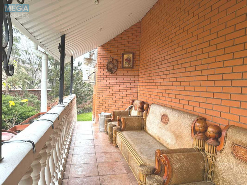 Продаж дома, 4&nbsp;поверху, 425&nbsp;кв.м, 7&nbsp;кімнат, ділянка 15&nbsp;соток, <a class="location-link" href="/petropavlovskaya-borshagovka/" title="Недвижимость Петропавлівська Борщагівка">Петропавлівська Борщагівка</a>, Борщагівська, 23 (изображение 7)