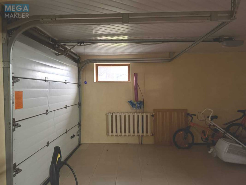 Продаж дома, 4&nbsp;поверху, 425&nbsp;кв.м, 7&nbsp;кімнат, ділянка 15&nbsp;соток, <a class="location-link" href="/petropavlovskaya-borshagovka/" title="Недвижимость Петропавлівська Борщагівка">Петропавлівська Борщагівка</a>, Борщагівська, 23 (изображение 9)