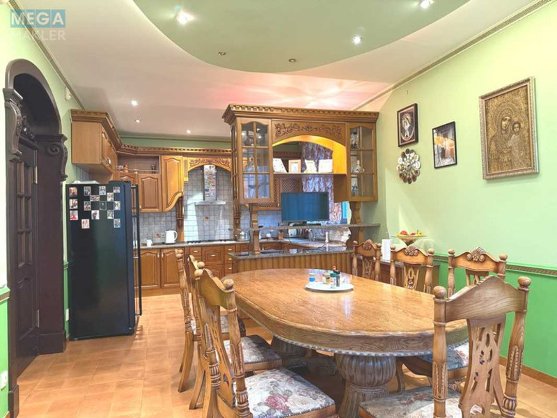 Продаж дома, 4&nbsp;поверху, 425&nbsp;кв.м, 7&nbsp;кімнат, ділянка 15&nbsp;соток, <a class="location-link" href="/petropavlovskaya-borshagovka/" title="Недвижимость Петропавлівська Борщагівка">Петропавлівська Борщагівка</a>, Борщагівська, 23 (изображение 20)