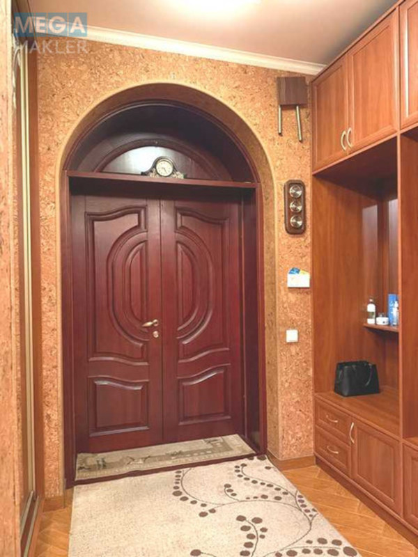 Продаж дома, 4&nbsp;поверху, 425&nbsp;кв.м, 7&nbsp;кімнат, ділянка 15&nbsp;соток, <a class="location-link" href="/petropavlovskaya-borshagovka/" title="Недвижимость Петропавлівська Борщагівка">Петропавлівська Борщагівка</a>, Борщагівська, 23 (изображение 24)