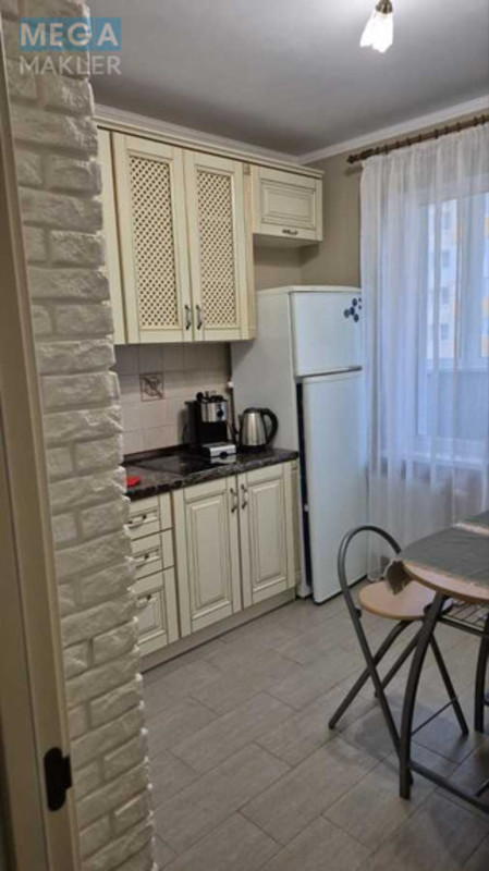 Оренда 1 кімнатної квартири, <a class="location-link" href="/kiev/" title="Недвижимость Київ">Київ</a>, <a class="location-link" href="/kiev/goloseevskij/" title="Недвижимость Голосіївський район">Голосіївський р-н</a>, Ломоносова ул., 36В (изображение 7)