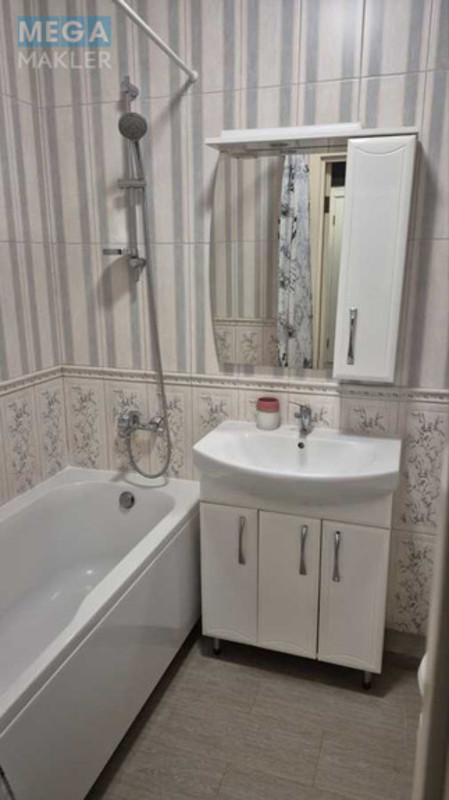 Оренда 1 кімнатної квартири, <a class="location-link" href="/kiev/" title="Недвижимость Київ">Київ</a>, <a class="location-link" href="/kiev/goloseevskij/" title="Недвижимость Голосіївський район">Голосіївський р-н</a>, Ломоносова ул., 36В (изображение 9)