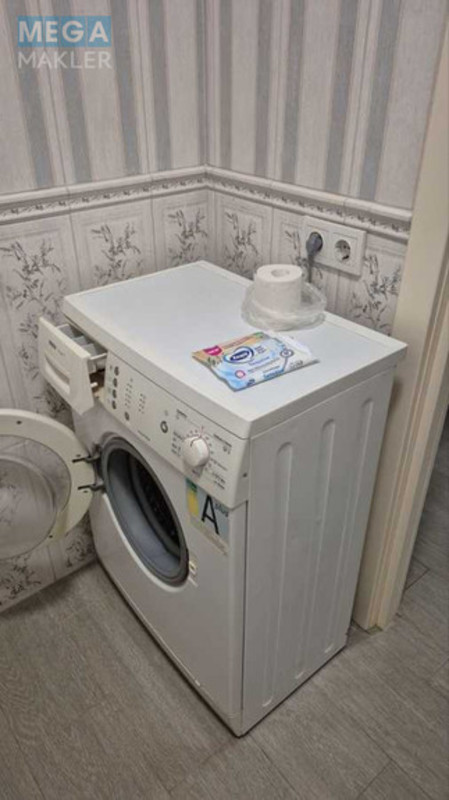 Оренда 1 кімнатної квартири, <a class="location-link" href="/kiev/" title="Недвижимость Київ">Київ</a>, <a class="location-link" href="/kiev/goloseevskij/" title="Недвижимость Голосіївський район">Голосіївський р-н</a>, Ломоносова ул., 36В (изображение 10)