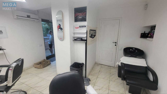 Оренда комерційної нерухомості, 21&nbsp;кв.м, под магазин, <a class="location-link" href="/kiev/" title="Недвижимость Київ">Київ</a>, <a class="location-link" href="/kiev/goloseevskij/" title="Недвижимость Голосіївський район">Голосіївський р-н</a>, Саксаганського вул., 27г (изображение 3)