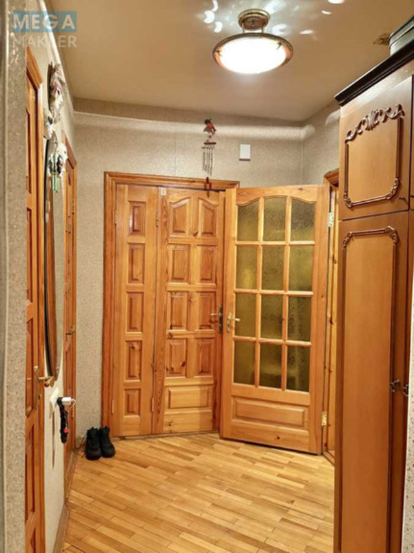 Оренда 1 кімнатної квартири, <a class="location-link" href="/kiev/" title="Недвижимость Київ">Київ</a>, <a class="location-link" href="/kiev/obolonskij/" title="Недвижимость Оболонський район">Оболонський р-н</a>, Маршала Тимошенка вул., 33/35 (изображение 11)