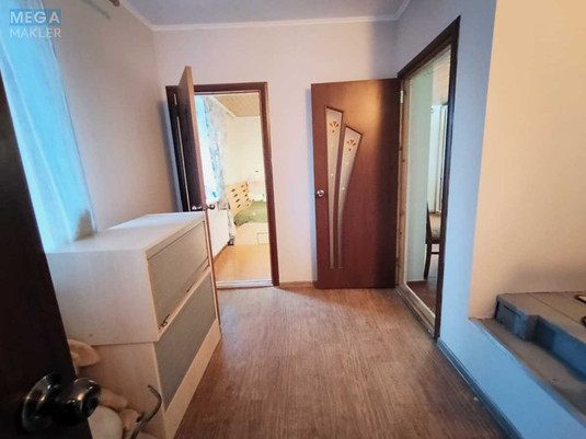 Продаж дома, 2&nbsp;поверху, 135&nbsp;кв.м, 4&nbsp;кімнати, ділянка 6&nbsp;соток, <a class="location-link" href="/kiev/" title="Недвижимость Київ">Київ</a>, <a class="location-link" href="/kiev/darnickij/" title="Недвижимость Дарницький район">Дарницький р-н</a>, 3-я Озерна вул., 37 (изображение 7)