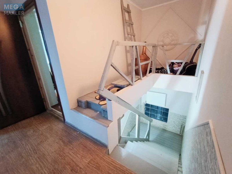 Продаж дома, 2&nbsp;поверху, 135&nbsp;кв.м, 4&nbsp;кімнати, ділянка 6&nbsp;соток, <a class="location-link" href="/kiev/" title="Недвижимость Київ">Київ</a>, <a class="location-link" href="/kiev/darnickij/" title="Недвижимость Дарницький район">Дарницький р-н</a>, 3-я Озерна вул., 37 (изображение 10)