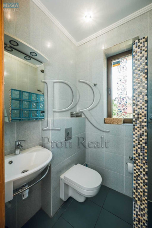 Продаж дома, 2&nbsp;поверху, 275&nbsp;кв.м, 5&nbsp;кімнат, ділянка 15&nbsp;соток, <a class="location-link" href="/kiev/" title="Недвижимость Київ">Київ</a>, <a class="location-link" href="/kiev/shevchenkovskij/" title="Недвижимость Шевченківський район">Шевченківський р-н</a>, Бердянський пров. (изображение 15)