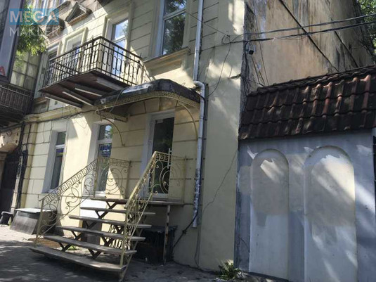 Оренда комерційної нерухомості, 153&nbsp;кв.м, под магазин, <a class="location-link" href="/odessa/" title="Недвижимость Одеса">Одеса</a>, <a class="location-link" href="/odessa/primorskij/" title="Недвижимость Приморський район">Приморський р-н</a>, Большая арнаутская, 50 (изображение 4)