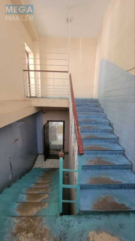 Оренда комерційної нерухомості, 100&nbsp;кв.м, под магазин, <a class="location-link" href="/kiev/" title="Недвижимость Київ">Київ</a>, <a class="location-link" href="/kiev/goloseevskij/" title="Недвижимость Голосіївський район">Голосіївський р-н</a>, Лятошинського вул., 24 (изображение 6)