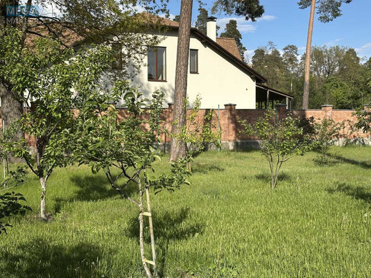 Продаж дома, 2&nbsp;поверху, 240&nbsp;кв.м, 5&nbsp;кімнат, ділянка 15&nbsp;соток, <a class="location-link" href="/kiev/" title="Недвижимость Київ">Київ</a>, <a class="location-link" href="/kiev/obolonskij/" title="Недвижимость Оболонський район">Оболонський р-н</a>, Квитки Цисык ул., 81 (изображение 23)