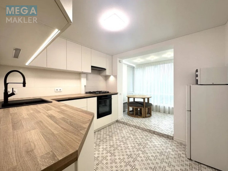 Оренда 1 кімнатної квартири, люкс, <a class="location-link" href="/kiev/" title="Недвижимость Київ">Київ</a>, <a class="location-link" href="/kiev/dneprovskij/" title="Недвижимость Дніпровський район">Дніпровський р-н</a>, Русанівська набережна 16, Русанівка ( <img src="https://megamakler.com.ua/metro/ff0000.gif" alt="" class="metro" /> м. Левобережная, 5-10 хв. ) (изображение 6)