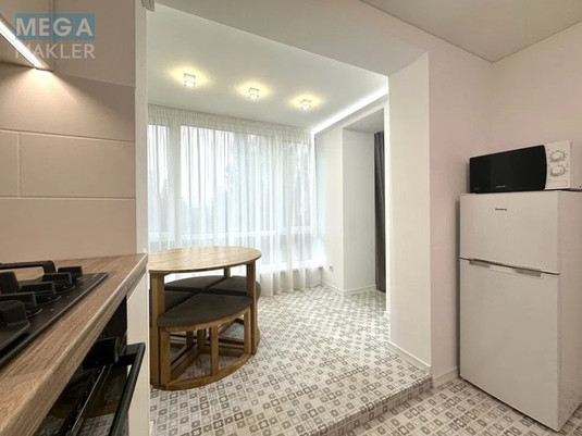 Оренда 1 кімнатної квартири, люкс, <a class="location-link" href="/kiev/" title="Недвижимость Київ">Київ</a>, <a class="location-link" href="/kiev/dneprovskij/" title="Недвижимость Дніпровський район">Дніпровський р-н</a>, Русанівська набережна 16, Русанівка ( <img src="https://megamakler.com.ua/metro/ff0000.gif" alt="" class="metro" /> м. Левобережная, 5-10 хв. ) (изображение 10)