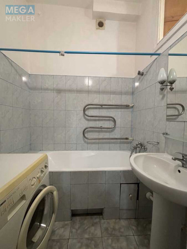 Продаж 2 кімнатної квартири (54,5/31,5/8), 4 пов. 5 пов. будинку, <a class="location-link" href="/kiev/" title="Недвижимость Київ">Київ</a>, <a class="location-link" href="/kiev/solomenskij/" title="Недвижимость Солом'янський район">Солом'янський р-н</a>, Івана Світличного вул., 4 (изображение 8)