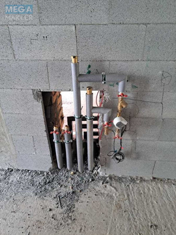 Оренда окремої будівлі/побудови, 48&nbsp;кв.м, <a class="location-link" href="/kiev/" title="Недвижимость Київ">Київ</a>, <a class="location-link" href="/kiev/shevchenkovskij/" title="Недвижимость Шевченківський район">Шевченківський р-н</a>, Салютна вул., 2 (изображение 8)