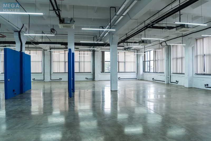 Оренда комерційної нерухомості, 970&nbsp;кв.м, под офис, <a class="location-link" href="/kiev/" title="Недвижимость Київ">Київ</a>, <a class="location-link" href="/kiev/solomenskij/" title="Недвижимость Солом'янський район">Солом'янський р-н</a>, Польова, 21 (изображение 3)