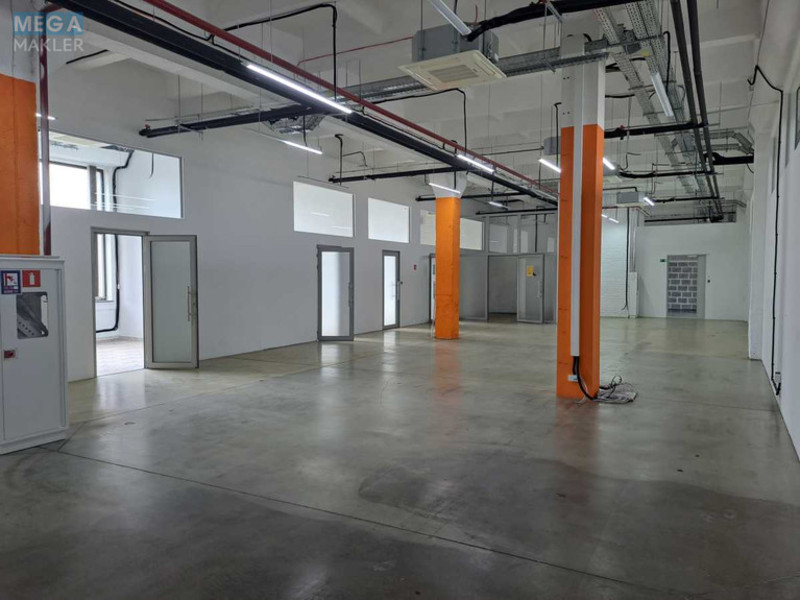 Оренда комерційної нерухомості, 970&nbsp;кв.м, под офис, <a class="location-link" href="/kiev/" title="Недвижимость Київ">Київ</a>, <a class="location-link" href="/kiev/solomenskij/" title="Недвижимость Солом'янський район">Солом'янський р-н</a>, Польова, 21 (изображение 4)