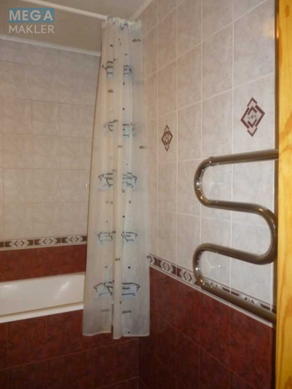 Оренда 3 кімнатної квартири, <a class="location-link" href="/kiev/" title="Недвижимость Київ">Київ</a>, <a class="location-link" href="/kiev/shevchenkovskij/" title="Недвижимость Шевченківський район">Шевченківський р-н</a>, Дегтяревская ул., 30в (изображение 5)