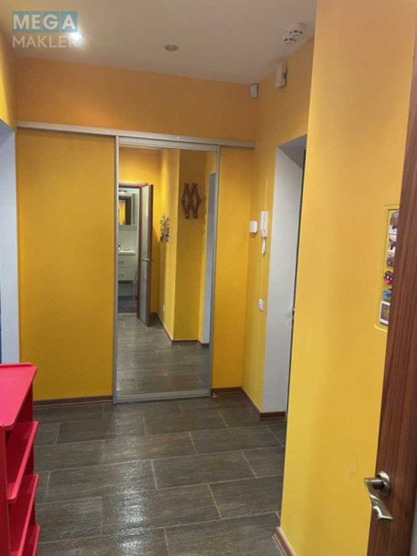 Оренда 1 кімнатної квартири, <a class="location-link" href="/kiev/" title="Недвижимость Київ">Київ</a>, <a class="location-link" href="/kiev/podolskij/" title="Недвижимость Подільський район">Подільський р-н</a>, Вишгородська вул., 45 (изображение 8)