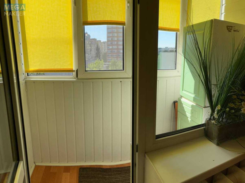 Оренда 3 кімнатної квартири, <a class="location-link" href="/kiev/" title="Недвижимость Київ">Київ</a>, <a class="location-link" href="/kiev/obolonskij/" title="Недвижимость Оболонський район">Оболонський р-н</a>, Героев Сталинграда просп., 39Б (изображение 9)