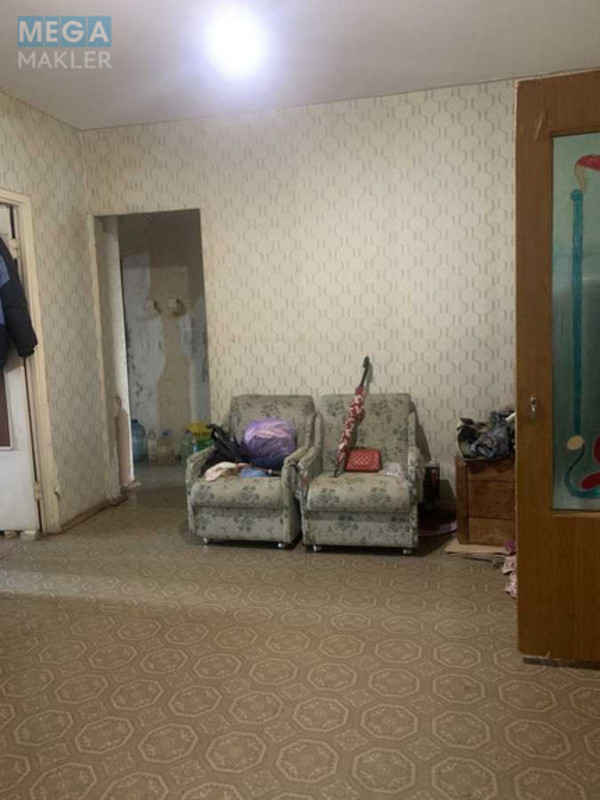 Продаж 3 кімнатної квартири (85/42/8), 6 пов. 16 пов. будинку, <a class="location-link" href="/kiev/" title="Недвижимость Київ">Київ</a>, <a class="location-link" href="/kiev/darnickij/" title="Недвижимость Дарницький район">Дарницький р-н</a>, Срибнокильская ул., 8 (изображение 4)