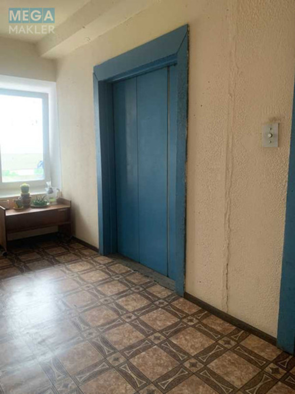 Продаж 3 кімнатної квартири (85/42/8), 6 пов. 16 пов. будинку, <a class="location-link" href="/kiev/" title="Недвижимость Київ">Київ</a>, <a class="location-link" href="/kiev/darnickij/" title="Недвижимость Дарницький район">Дарницький р-н</a>, Срибнокильская ул., 8 (изображение 11)