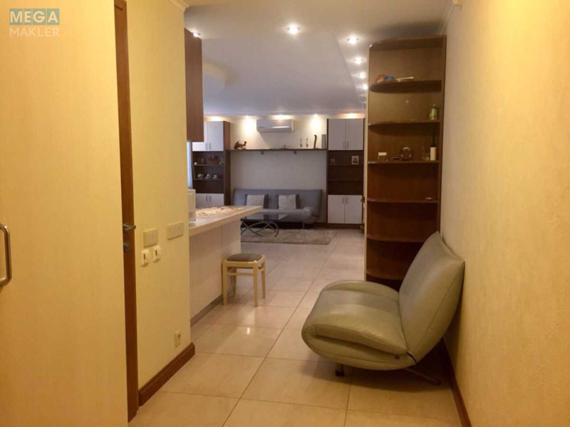 Продаж 2 кімнатної квартири (65/48/?), 7 пов. 9 пов. будинку, <a class="location-link" href="/kiev/" title="Недвижимость Київ">Київ</a>, <a class="location-link" href="/kiev/pecherskij/" title="Недвижимость Печерський район">Печерський р-н</a>, Леси Украинки бульв., 10 (изображение 13)