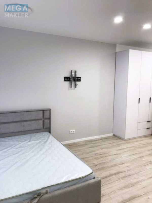 Продаж 1 кімнатної квартири (29,1/15/5), 2 пов. 5 пов. будинку, <a class="location-link" href="/kiev/" title="Недвижимость Київ">Київ</a>, <a class="location-link" href="/kiev/svyatoshinskij/" title="Недвижимость Святошинський район">Святошинський р-н</a>, Обухівська вул., 91 (изображение 4)