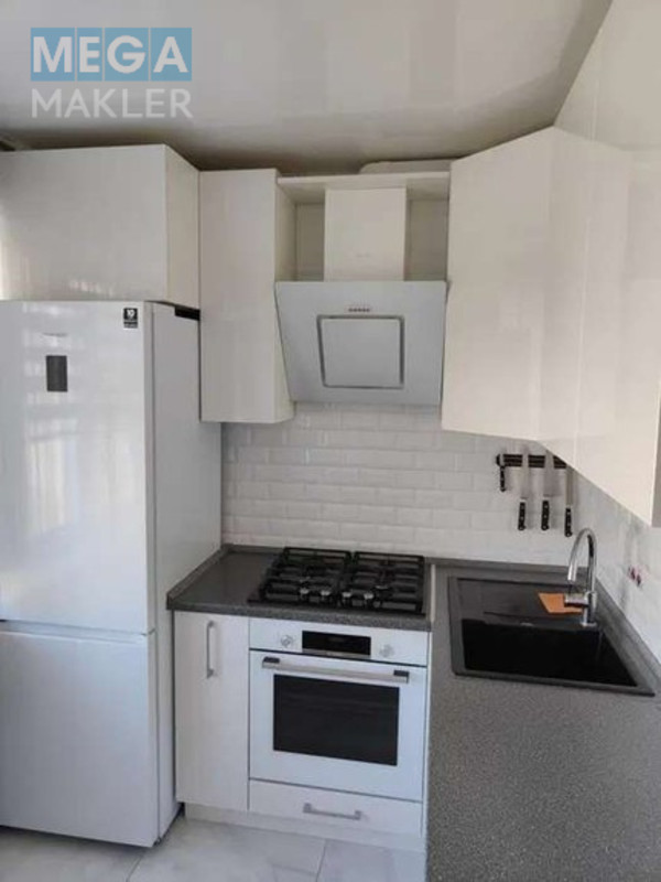 Оренда 1 кімнатної квартири, люкс, <a class="location-link" href="/kiev/" title="Недвижимость Київ">Київ</a>, <a class="location-link" href="/kiev/dneprovskij/" title="Недвижимость Дніпровський район">Дніпровський р-н</a>, Дніпровська набережна 5а, Березняки ( <img src="https://megamakler.com.ua/metro/ff0000.gif" alt="" class="metro" /> м. Левобережная, 15 хв. ) (изображение 8)