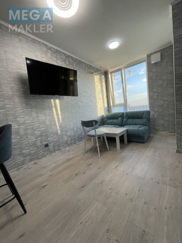 Оренда 1 кімнатної квартири, люкс, <a class="location-link" href="/kiev/" title="Недвижимость Київ">Київ</a>, <a class="location-link" href="/kiev/dneprovskij/" title="Недвижимость Дніпровський район">Дніпровський р-н</a>, пр. Соборності 17к2, ЖК Комфорт Таун ( <img src="https://megamakler.com.ua/metro/ff0000.gif" alt="" class="metro" /> м. Левобережная, 15-20 хв. ) (изображение 3)