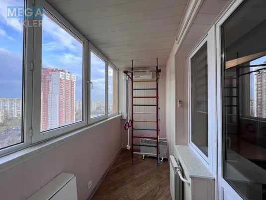 Оренда 4 кімнатні квартири, люкс, <a class="location-link" href="/kiev/" title="Недвижимость Київ">Київ</a>, <a class="location-link" href="/kiev/dneprovskij/" title="Недвижимость Дніпровський район">Дніпровський р-н</a>, пр. Тичини 16/2, Березняки ( <img src="https://megamakler.com.ua/metro/ff0000.gif" alt="" class="metro" /> м. Левобережная, 20 хв. ) (изображение 14)