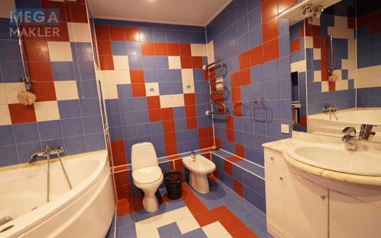 Оренда 4 кімнатні квартири, люкс, <a class="location-link" href="/kiev/" title="Недвижимость Київ">Київ</a>, <a class="location-link" href="/kiev/dneprovskij/" title="Недвижимость Дніпровський район">Дніпровський р-н</a>, пр. Тичини 16/2, Березняки ( <img src="https://megamakler.com.ua/metro/ff0000.gif" alt="" class="metro" /> м. Левобережная, 20 хв. ) (изображение 17)