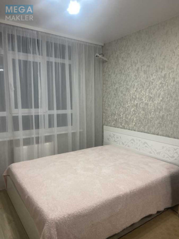 Оренда 1 кімнатної квартири, <a class="location-link" href="/kiev/" title="Недвижимость Київ">Київ</a>, <a class="location-link" href="/kiev/obolonskij/" title="Недвижимость Оболонський район">Оболонський р-н</a>, Миколи Гулака вул., 4 (изображение 2)