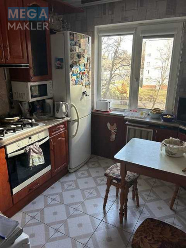 Продаж 2 кімнатної квартири (46/28/7), 3 пов. 9 пов. будинку, <a class="location-link" href="/kiev/" title="Недвижимость Київ">Київ</a>, <a class="location-link" href="/kiev/dneprovskij/" title="Недвижимость Дніпровський район">Дніпровський р-н</a>, Перова бульв., 16 (изображение 8)