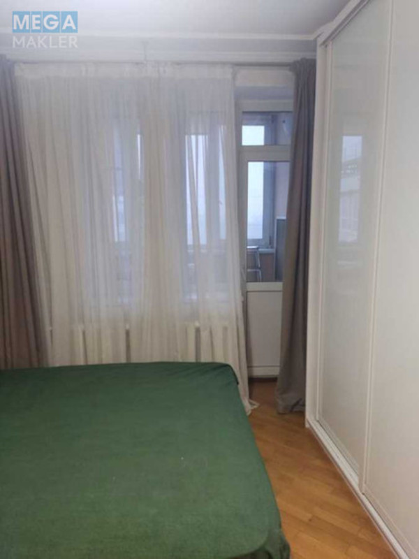 Оренда 3 кімнатної квартири, <a class="location-link" href="/kiev/" title="Недвижимость Київ">Київ</a>, <a class="location-link" href="/kiev/darnickij/" title="Недвижимость Дарницький район">Дарницький р-н</a>, Николая Бажана просп., 16 (изображение 6)