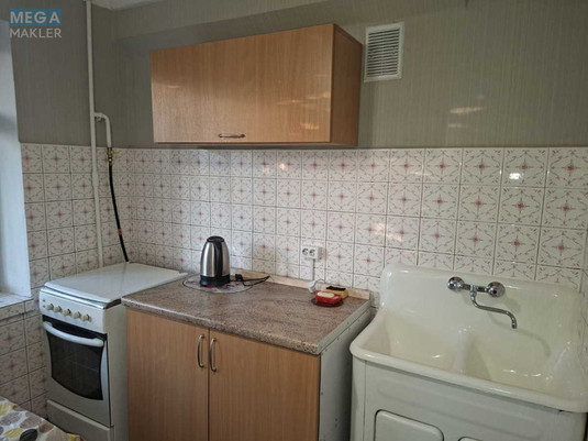 Оренда 3 кімнатної квартири, <a class="location-link" href="/kiev/" title="Недвижимость Київ">Київ</a>, <a class="location-link" href="/kiev/obolonskij/" title="Недвижимость Оболонський район">Оболонський р-н</a>, Литовский просп., 10 (изображение 2)