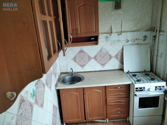 Оренда кімнати (підселення), <a class="location-link" href="/kiev/" title="Недвижимость Київ">Київ</a>, <a class="location-link" href="/kiev/dneprovskij/" title="Недвижимость Дніпровський район">Дніпровський р-н</a>, Перова бульв., 25 (изображение 2)