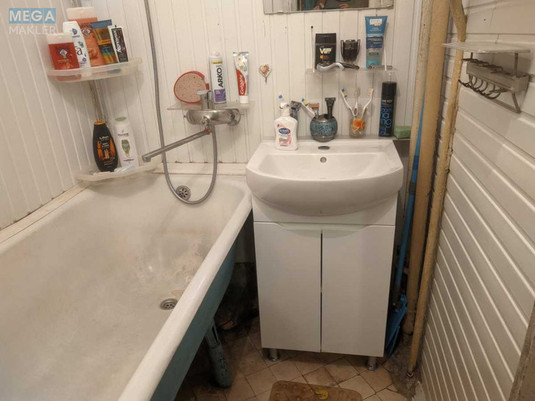 Оренда кімнати (підселення), <a class="location-link" href="/kiev/" title="Недвижимость Київ">Київ</a>, <a class="location-link" href="/kiev/dneprovskij/" title="Недвижимость Дніпровський район">Дніпровський р-н</a>, Перова бульв., 25 (изображение 6)