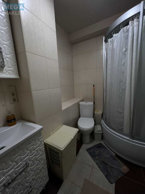 Продаж 2 кімнатної квартири (45/29/7), 5 пов. 5 пов. будинку, <a class="location-link" href="/kiev/" title="Недвижимость Київ">Київ</a>, <a class="location-link" href="/kiev/svyatoshinskij/" title="Недвижимость Святошинський район">Святошинський р-н</a>, Зодчих вул. (изображение 6)