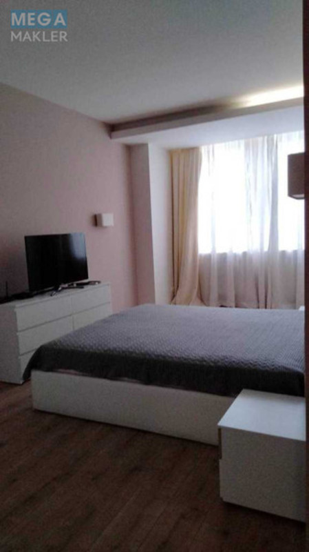 Оренда 2 кімнатної квартири, <a class="location-link" href="/kiev/" title="Недвижимость Київ">Київ</a>, <a class="location-link" href="/kiev/pecherskij/" title="Недвижимость Печерський район">Печерський р-н</a>, Дружби Народів бульв., 14-16 (изображение 13)