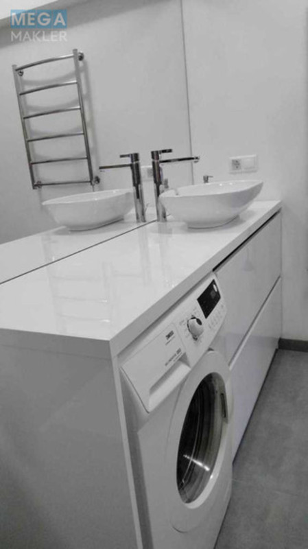 Оренда 2 кімнатної квартири, <a class="location-link" href="/kiev/" title="Недвижимость Київ">Київ</a>, <a class="location-link" href="/kiev/pecherskij/" title="Недвижимость Печерський район">Печерський р-н</a>, Дружби Народів бульв., 14-16 (изображение 20)