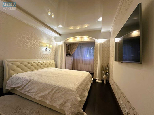 Оренда 3 кімнатної квартири, <a class="location-link" href="/kiev/" title="Недвижимость Київ">Київ</a>, <a class="location-link" href="/kiev/solomenskij/" title="Недвижимость Солом'янський район">Солом'янський р-н</a>, Миколи Голего вул., 12 (изображение 4)