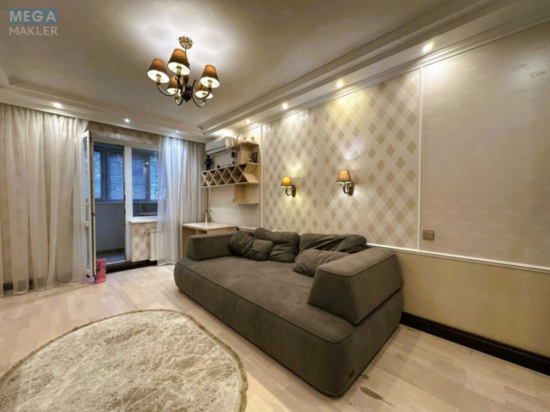 Оренда 3 кімнатної квартири, <a class="location-link" href="/kiev/" title="Недвижимость Київ">Київ</a>, <a class="location-link" href="/kiev/solomenskij/" title="Недвижимость Солом'янський район">Солом'янський р-н</a>, Миколи Голего вул., 12 (изображение 7)