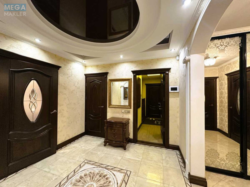 Оренда 3 кімнатної квартири, <a class="location-link" href="/kiev/" title="Недвижимость Київ">Київ</a>, <a class="location-link" href="/kiev/solomenskij/" title="Недвижимость Солом'янський район">Солом'янський р-н</a>, Миколи Голего вул., 12 (изображение 15)