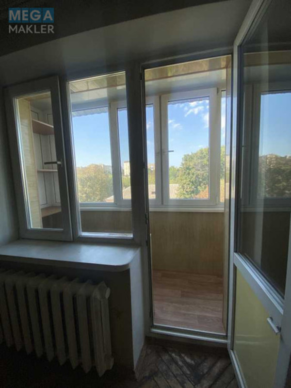 Продаж 2 кімнатної квартири (46/30/6), 5 пов. 5 пов. будинку, <a class="location-link" href="/kiev/" title="Недвижимость Київ">Київ</a>, <a class="location-link" href="/kiev/podolskij/" title="Недвижимость Подільський район">Подільський р-н</a>, Копилівська вул., 67 (изображение 12)