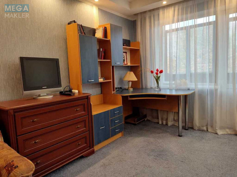 Оренда 1 кімнатної квартири, <a class="location-link" href="/kiev/" title="Недвижимость Київ">Київ</a>, <a class="location-link" href="/kiev/svyatoshinskij/" title="Недвижимость Святошинський район">Святошинський р-н</a>, Литвиненко-Вольгемут вул., 5 (изображение 4)